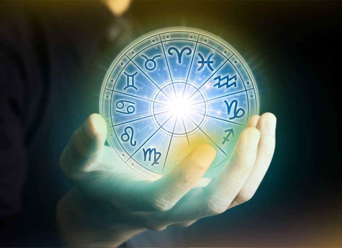 Is Astrology True? Can Astrologers Predict The Future of a Person?